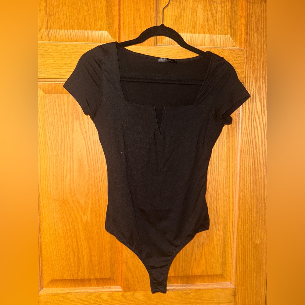 SHINESTAR Black V Cutout Bodysuit